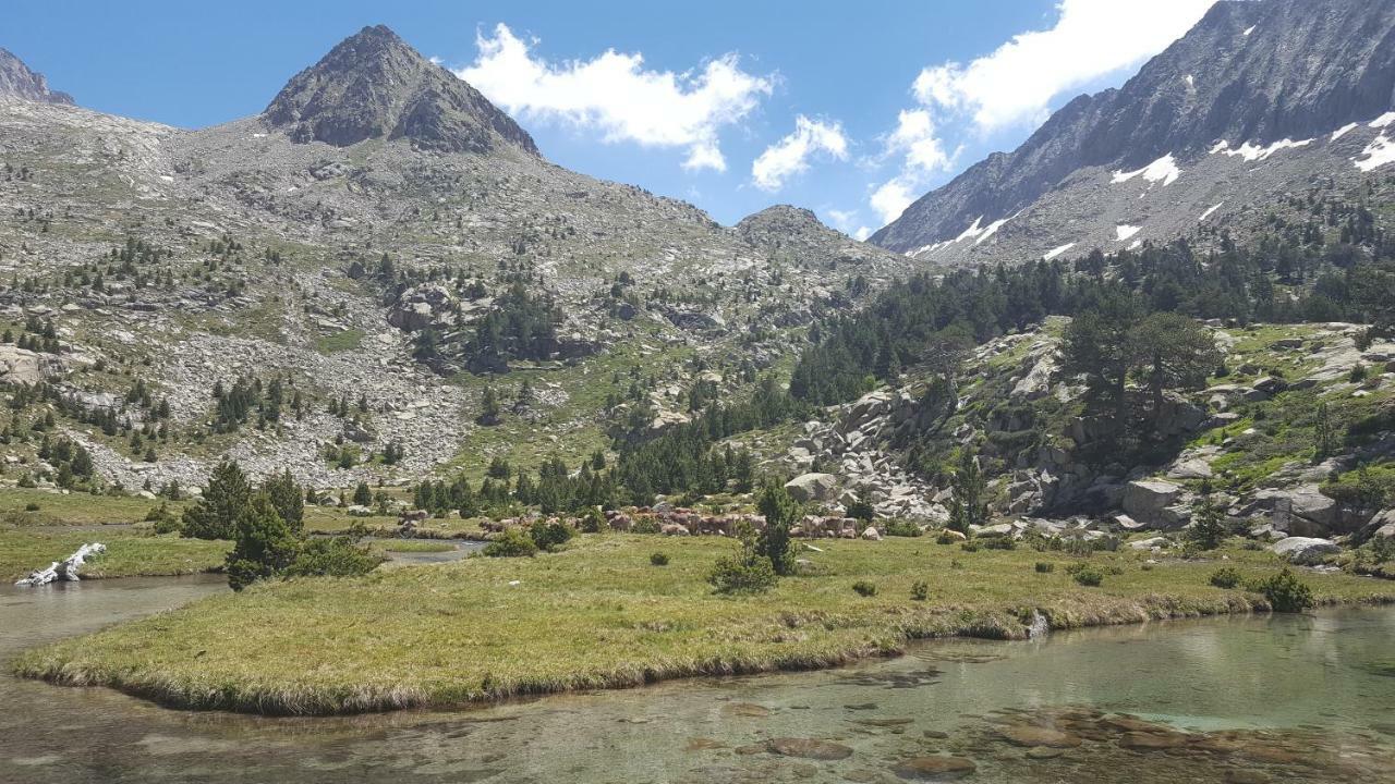 Апартаменти Magic Pirineos Anciles Екстер'єр фото